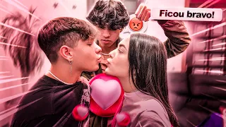 FOI INACREDITÁVEL! BEIJEI A CRUSH DO MEU AMIGO E DEU RUIM