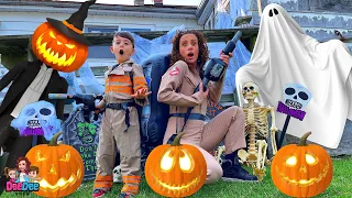 DeeDee and Matteo Halloween Adventure 