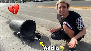 IL NOSTRO GATTINO È CADUTO IN UN BUCO PAUROSO! *ADDIO*