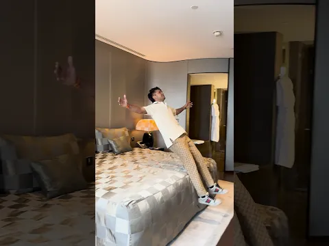 Living 24 hours in Burj Khalifa, two lakh rupees per night #shorts #viral #richlifestyle