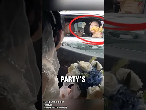 The bride's reaction when she saw the golden flower.#shorts #funny #reaction #flowers #bride