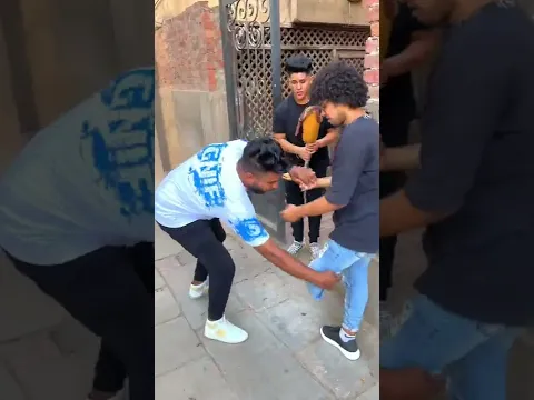 كلما فعلت خير بلا مقابل كلما رزقت بلا توقع 🙂👌