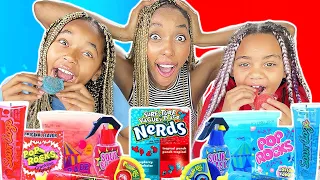 Pt.2 CHALLENGE BONBONS ULTRA PIQUANTS avec ma BESTIE : TEST BLEU vs ROUGE des SNACKS LES + ÉPICÉS