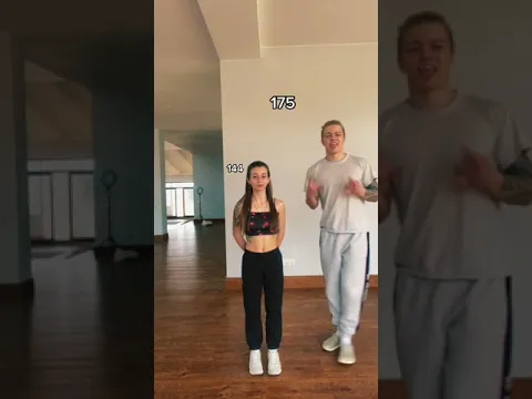 Как я смотрюсь с окружающими 💞🙂 какой у вас рост ? #shorts