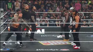 Roman Reigns junto a The Bloodline atacan al 946 - WWE Raw 19/10/2026 (En Español)