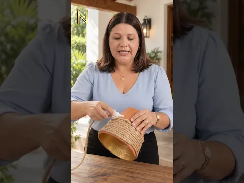 DÍA 6 | Convertí 3 macetas en campanas navideñas para la entrada 🔔🎄