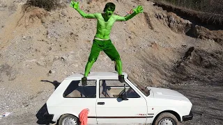 Skinny Hulk Vs Old Car