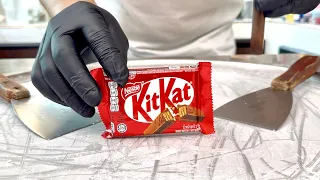 HOW TO TURN KITKAT TO BE SANDWICH ICE CREAM