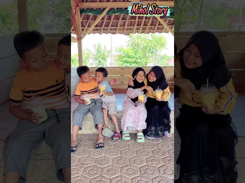 WALAU AZKA BEDA SENDIRI TAPI KALIAN MASIH MAU BERTEMAN☺️🥰 #trending #comedy #humorlucu #shorts