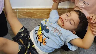 اخونا اتسمم _أصعب موقف صار معنا 😭😭