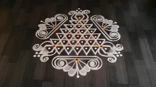 Easy sikkukolam & border rangoli designs | Traditional muggulu designs | @Suryadailyrangolidesigns 