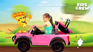 Kids Crew pretend play cooking Pizza | Kids Funny Stories