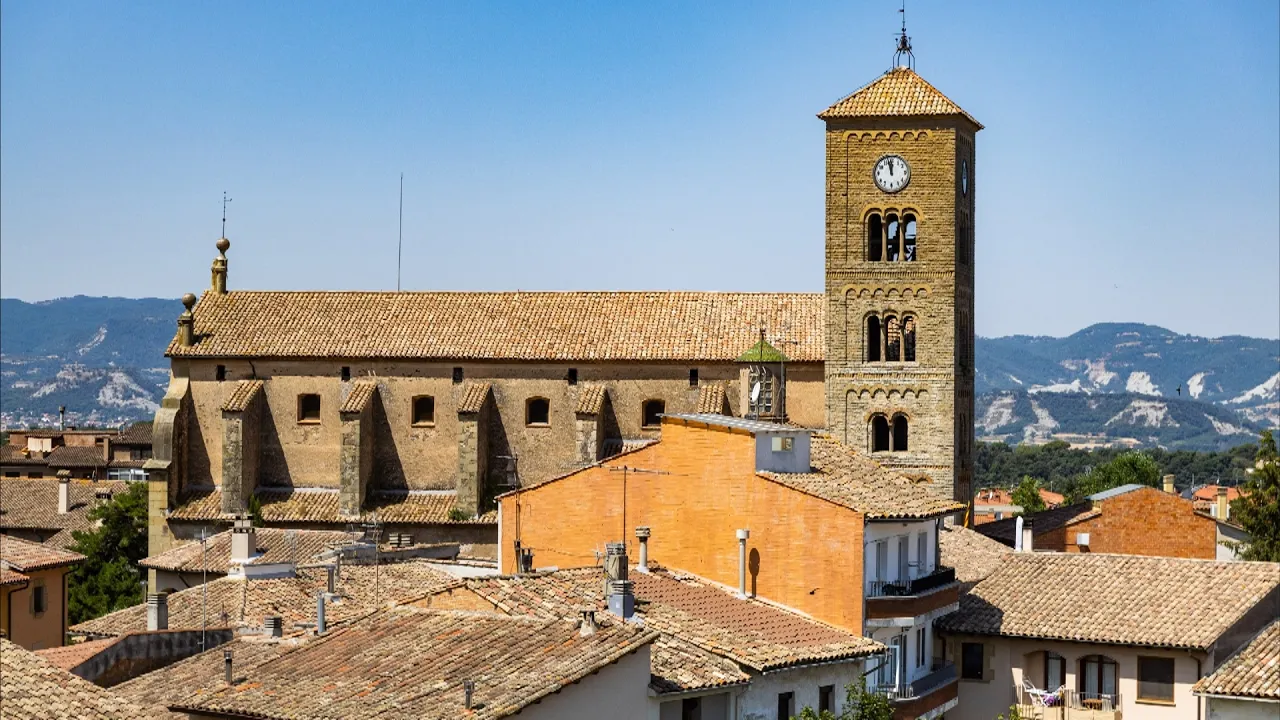 Es commemoren els 950 anys del Campanar de Taradell en el marc de les Jornades de Patrimoni