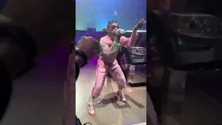 Se Paso Bad Bunny Con Esto, Fanático No Esperaba Esa Reaccion I DUVM