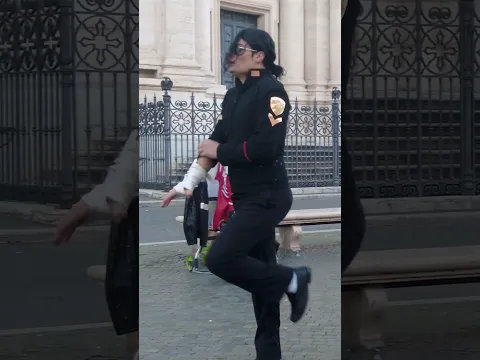 Dance like Michael Jackson in Piazza Navona