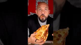 اكلتها في لقمة ولا لا 😂🍕 #food #s7s #اكسبلور # #سحس #foodie