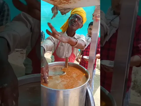 हमको गोलगप्पे किस दुकानदार के खाने चाहिए?