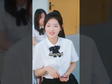Le agarró la oreja al matón en su primer día de colegio.#drama #cdrama #shorts #funny #kdrama
