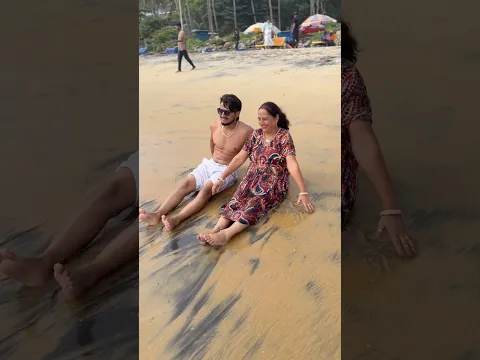 Shukr hai pkd lia mummy ko😂 #reels #funny #shorts #comedy #comedyvideo #explorepage