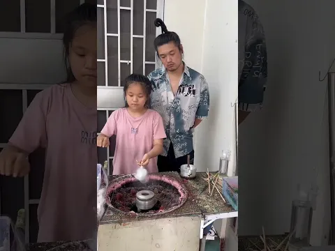 Make a marshmallow doll to eat.