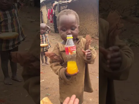 Even though she’s lives in a poor life but has a golden heart 💜.donate to help her!