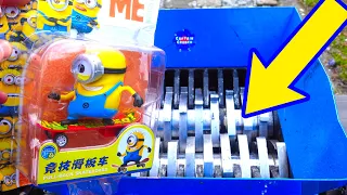 SHREDDER VS MINION ON SKATEBOARD