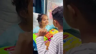 Buccho Ki Jid Kabhi Katam Hi Nhi Hoti😇Train Me Hi Ladne Lage😫#trending #youtube #viral #priyamvlogs