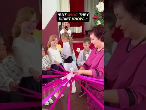 Teacher Saying Goodbye To Her Students❤️