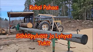 Kaksi Pahaa: Sähköpylväät ja Lyhyet Tukit.