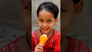 ঘরের কোনে বসে লুকিয়ে লুকিয়ে কুলফি আইসক্রিম খাওয়া হচ্ছে 😋😋😁🤓🤓🍦🍦