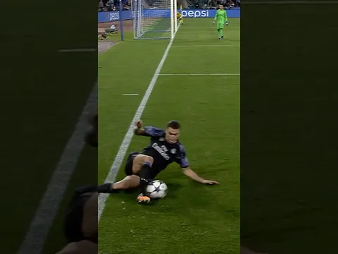 The art of defending 🎨