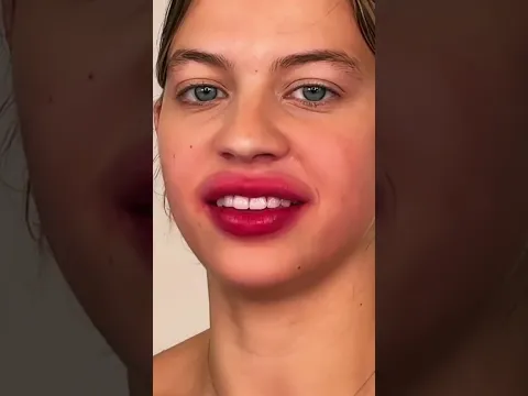 TAKE OFF 100 LAYERS OF LIPSTICK WITH ME!? *this was a mistake* #shorts