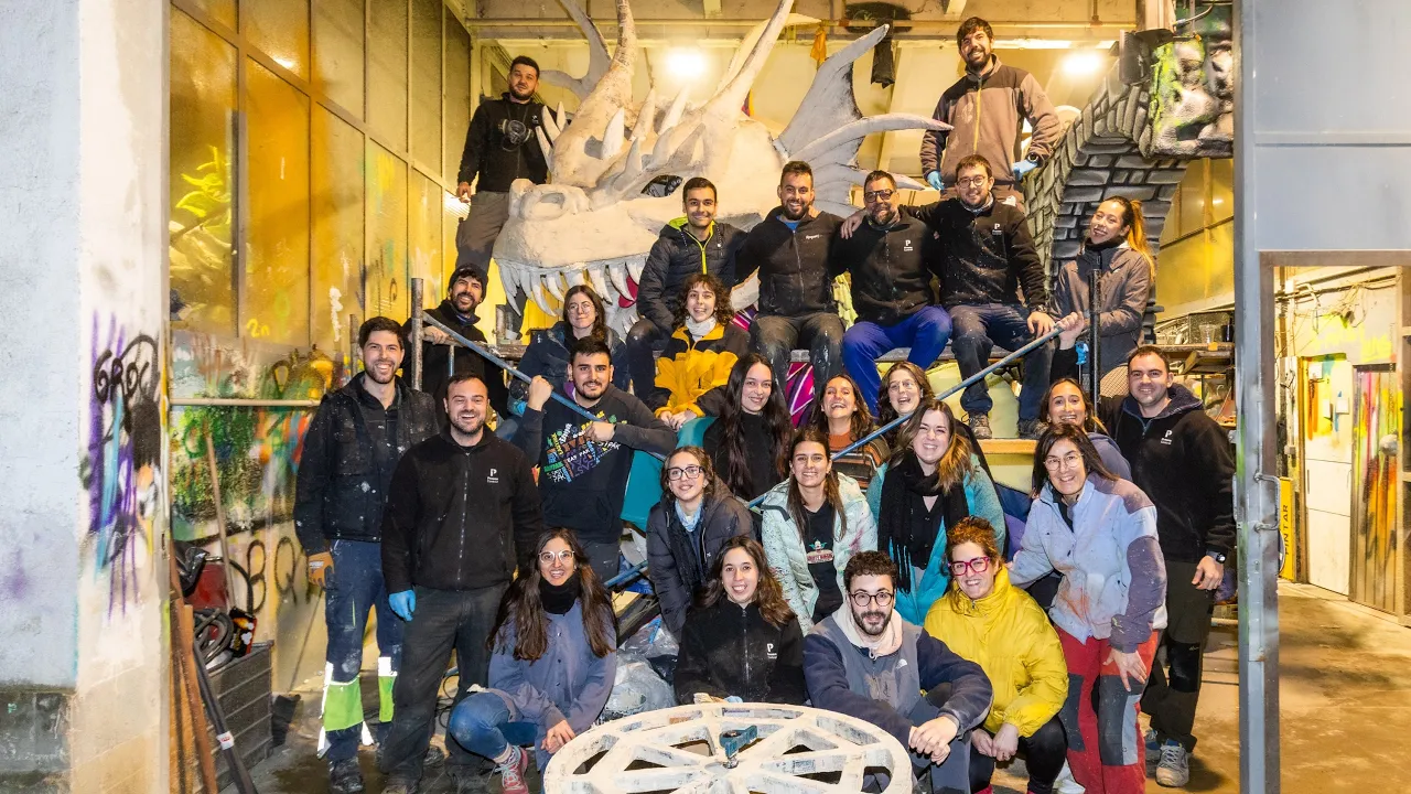 L’altra nau de carrossaires: Els Picats de Borgonyà, 25 anys en carrossa