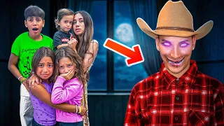 PAPÁ NO PUEDE DEJAR DE SONREIR...