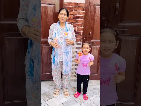 Himanshi And Mumma Ko Lollipop 🍭 Chaiye
