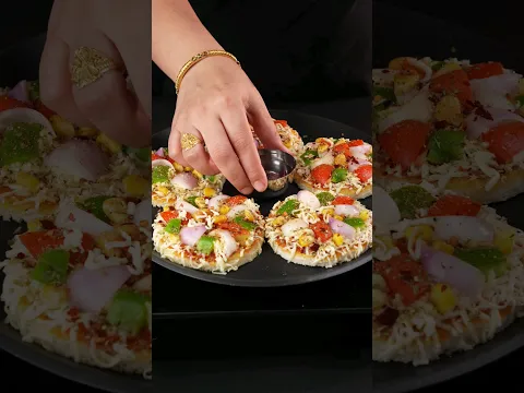 Garlic Bread Pizza 🍕 #shorts #asmr #asmrsounds #asmrfood #garlicbread #pizza #nirmlanehrarecipes
