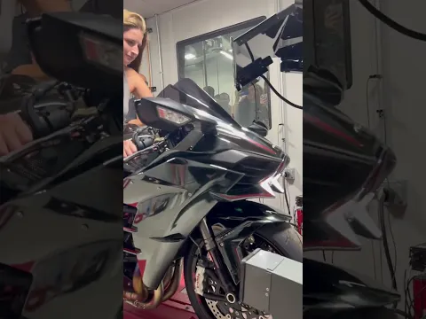 Kawasaki H2 on the Dyno with @slickerspeed
