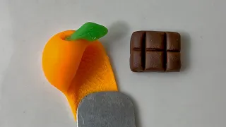 What color does mixed Fruit and Chocolate make??