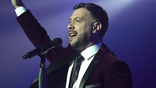 Lucas Sugo - En la línea del tiempo, Lluvia y Hechicera