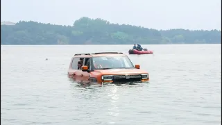 JETOUR G700 Drives on Water? Amphibious Demo Stuns Global Media | Auto China 2026