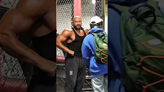 FAKE OR REAL WEIGHT ??? #fyp #frank #anatolyprank #anatoly #gym #troll #gymmotivation  #foryou