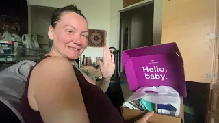 Hello Baby Box Unboxing From BabyList.com