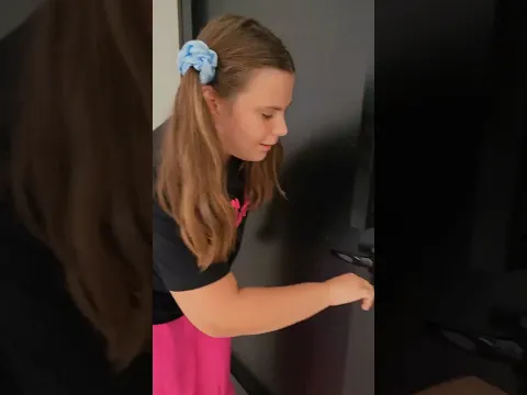 Ali teaches kids to keep the door closed to strangers