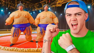 ¡Batalla épica de sumo en trajes inflables! 🏆