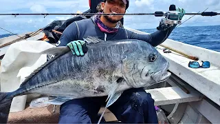 Big Hookups on Slow Jigging - Oceans Legacy Slow Element - Mauritius