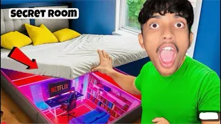 I Built a SECRET ROOM in My HOUSE 😱!!