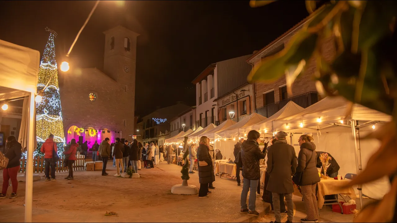 Primer Mercat de Nadal Solidari als Hostalets de Balenyà