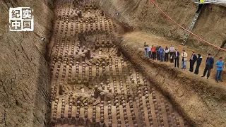 修建28年！汉景帝超越秦始皇的陪葬坑现世，出土数万个陶俑，千个徒刑墓连带被发现！【国之宝】