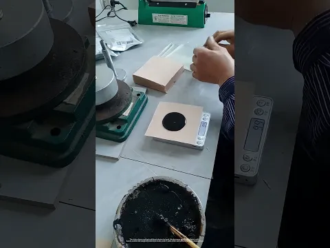 Pouring and Pressing Herbal Plasters in a Manual Production Process