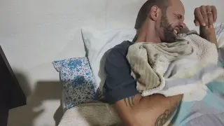 Comemos uma comida que nos fez muito mal